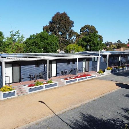 Acacia Caravan Park & Holiday Units Ararat Exterior photo