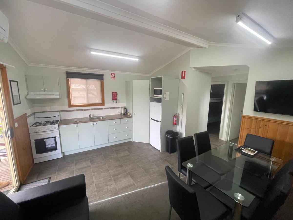 Acacia Caravan Park & Holiday Units Ararat Exterior photo
